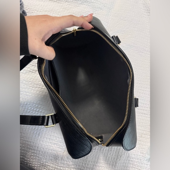 Epi Papillon LV purse with pouch and wallet - Picture 11 of 15